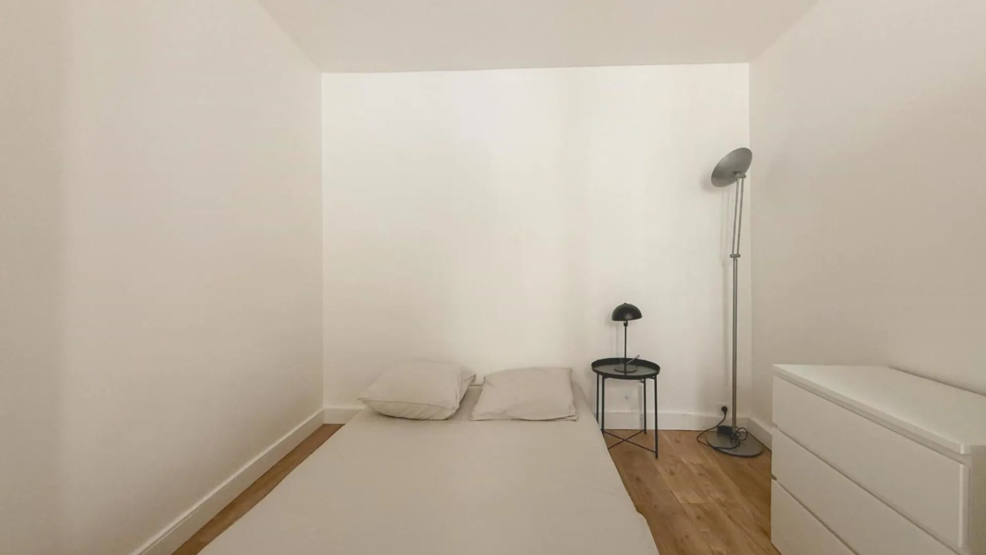 Апартаменты Flexliving - One Bedroom - 18Eme Париж Франция
